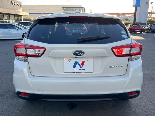 安心の最長10年・走行無制限保証(有償)をご用意。保証内容も充実はもちろん、無料点検&オイル交換や、年中無休の全国・24時間ロードサービスも付帯されておりますのでご安心下さい。