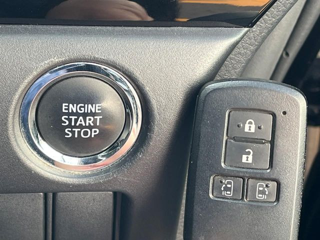 �y�X�}�[�g�L�[�z�J�o����|�P�b�g�ɓ��ꂽ�܂܂ł��h�A�̎{���E�������\�ȃX�}�[�g�L�[�𑕔��B�G���W���̃I���E�I�t�����J�M�����o���K�v����������Ƃ��Ă��֗��ł���