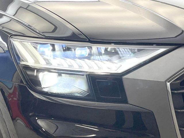 ●LEDハイビームが多数独立で存在し、ハイビーム時に対向車や前方を走る車の部分をロービームに切り替えが可能!!シーケンシャルウインカーも装備!!