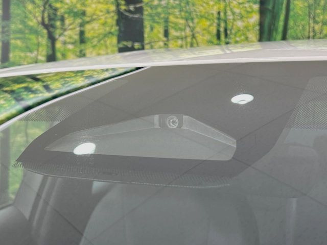 �y�v���N���b�V���Z�[�t�e�B�z�O���̎ԗ��������m���A�Փ˂������Ȏ��͌x��Œ��ӂ𑣂��A�u���[�L�𓥂ޗ͂��T�|�[�g�B�u���[�L�𓥂߂Ȃ������ꍇ�͏Փ˔�Q�y���u���[�L���쓮�A�Փˉ�����T�|�[�g���܂��B