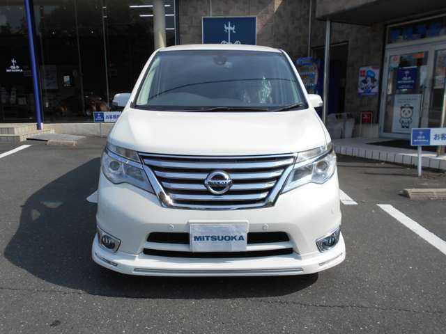 セレナ2.0 ハイウェイスター S-HYBRID アドバンスドセーフティパッケージ