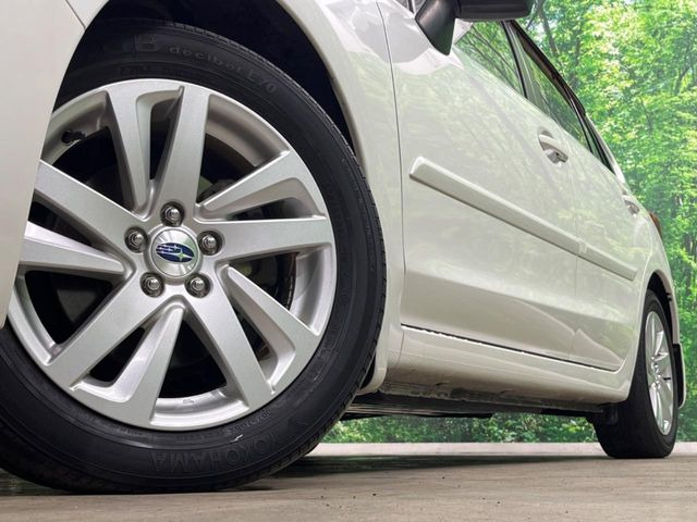 �y����16�C���`�A���~�z�C�[���z�O�ςɃ}�b�`���������A���~�z�C�[���𑕒����Ă���܂��B�e��ЊO�A���~�z�C�[����A�X�^�b�h���X�^�C�����戵�����Ă���܂��B���񂲑��k����������