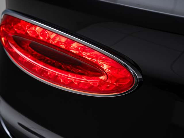 【 下取り車の査定は是非アペルタへ 】下取りは国産車、輸入車問わず全車種が「査定」の対象です。新モデルから往年の名車まで、まずは一度ご依頼くださいませ!人気モデルの下取り強化中☆