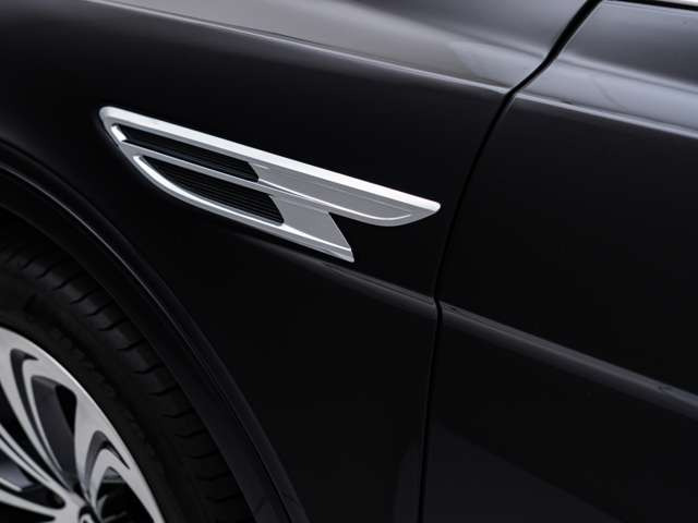 【 車検整備もアペルタで 】輸入車はもちろん、国産車も大歓迎です。経験豊富なスタッフが、お客様のお車をしっかりと整備致します。フェラーリ、ランボルギーニなどのスーパーカーもご相談ください!