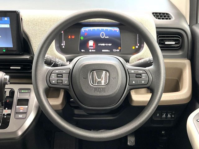 �y�X�e�A�����O�X�C�b�`�z�^�]���A�O������ڐ������炷���ƂȂ��A�I�[�f�B�I���̑��삪�\�ȕ֗��@�\!���S&���K�ȃh���C�u�����o���Ă���܂���