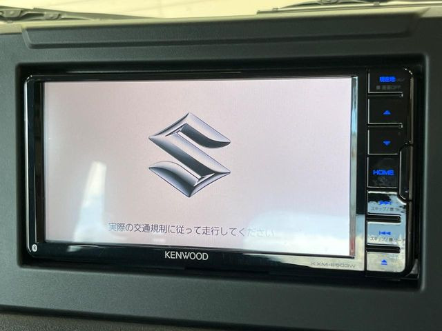 【純正ナビ】人気の純正ナビを装備。オーディオ機能も充実しており、Bluetooth接続すればお持ちのスマホやMP3プレイヤーの音楽を再生可能!毎日の運転がさらに楽しくなります!!