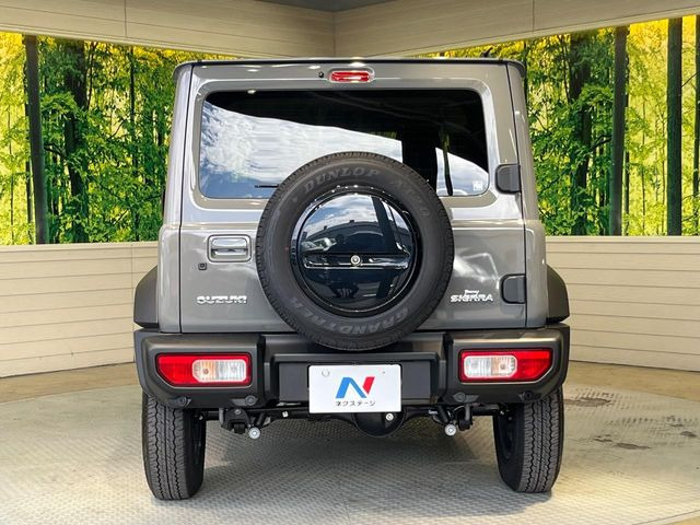 安心の最長10年・走行無制限保証(有償)をご用意。保証内容も充実はもちろん、無料点検&オイル交換や、年中無休の全国・24時間ロードサービスも付帯されておりますのでご安心下さい。