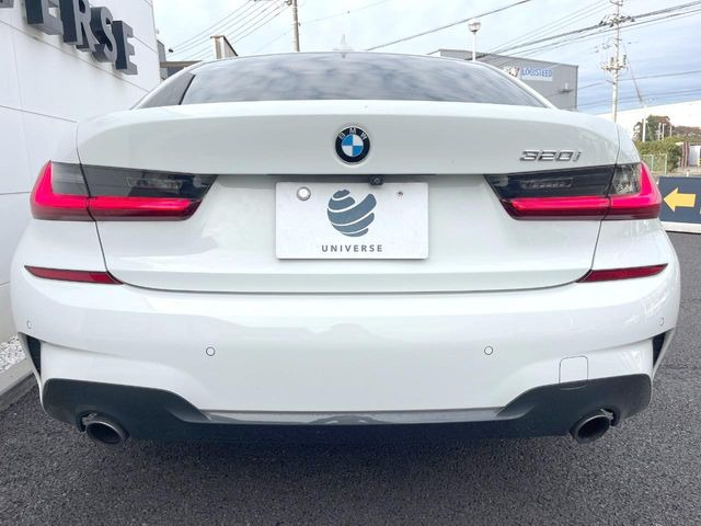 ●当店では第三者機関による車両品質鑑定を導入し、修復歴車を排除。鑑定書が発行されますので、ぱっと見ただけでは分からない箇所まで納得した上でご検討いただけます。※一部未実施の場合がございます。