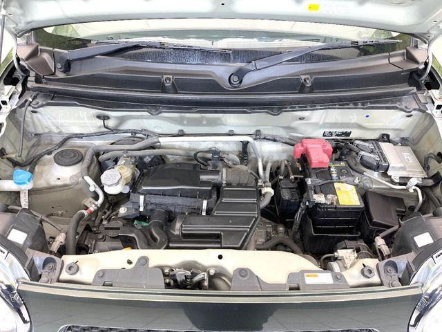 親切・丁寧な専門メカニックスタッフが応対!・車検・点検整備・事故等の修理などアフターサービスも安心。お車のカスタマイズもネクステージのサービススタッフまでご相談ください!