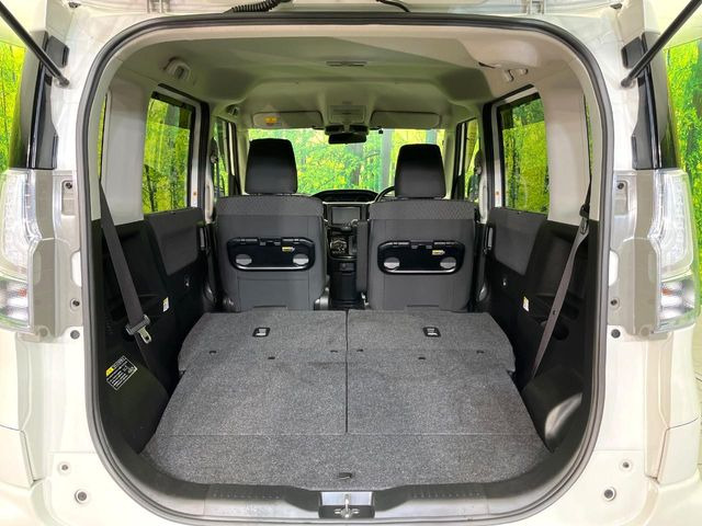 普段のお買い物や通勤、送迎等に十分な荷室スペースを確保しております。セカンドシートを倒すと、大きな荷物の積載も可能です♪