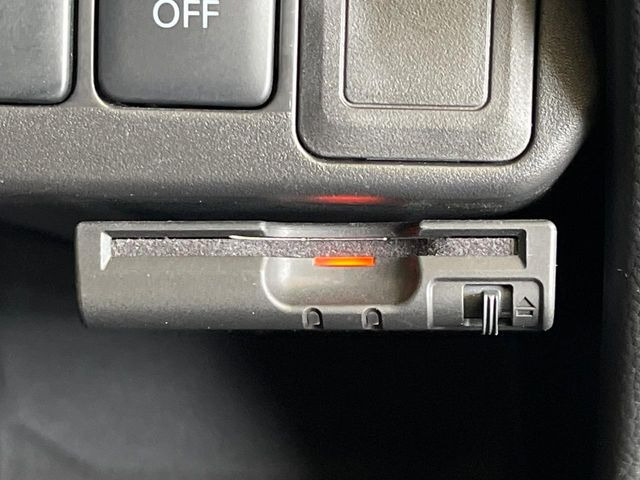 【ETC】高速道路の料金所をストレスなく通過!話題のスポットやサービスエリアに多い「スマートIC」利用時は必須のアイテムです。当店でセットアップを実施、ご納車当日からすぐにご利用いただけます!