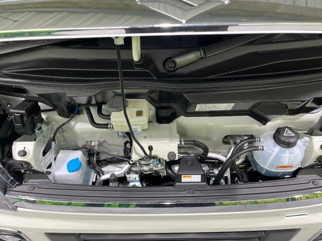 親切・丁寧な専門メカニックスタッフが応対!・車検・点検整備・事故等の修理などアフターサービスも安心。お車のカスタマイズもネクステージのサービススタッフまでご相談ください!