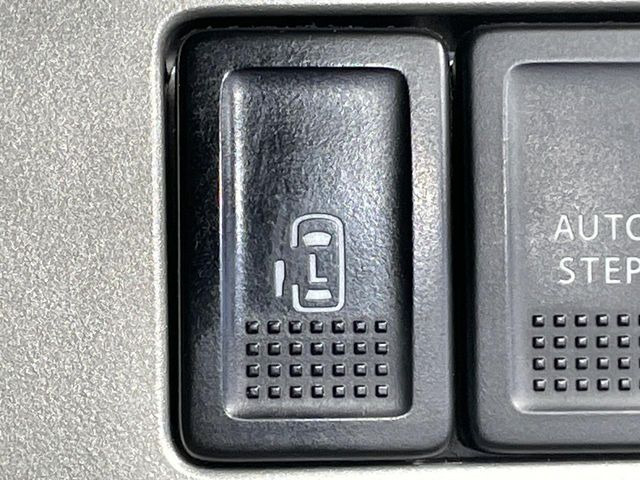 �y�����p���[�X���C�h�h�A�z�X�}�[�g�L�[��^�]�Ȃ̃X�C�b�`�Ō�ȗ����X���C�h�h�A�̊J���\���d��������͂����ăh�A���J����K�v�������A�����Ȃ��q�l�ł��ȒP�ɊJ���߂ł����K�ł���