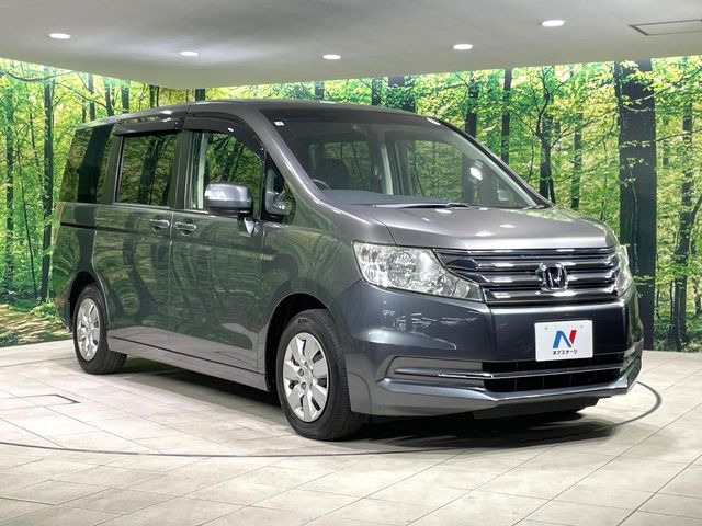 高透明度のガラス皮膜で撥水はもちろん、上質なツヤ・光沢を実現。紫外線や酸性雨から大切な愛車を保護し、色あせ・劣化を防止。「弾スプラッシュコート」、「弾プリミッサコート」からお選びいただけます。