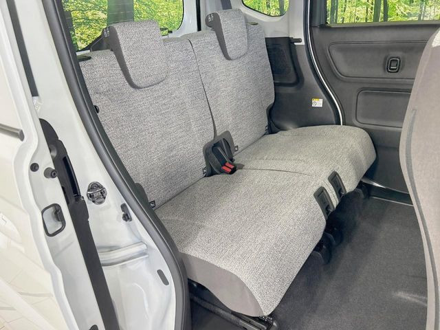 ���i���ȃI���W�i���t���A�}�b�g���I�v�V�����ɂĂ��p�ӂ��Ă���܂��B���D���ȃf�U�C����J���[�����Ԃɍ��킹�đI��ł����������Ƃ��ł��܂���