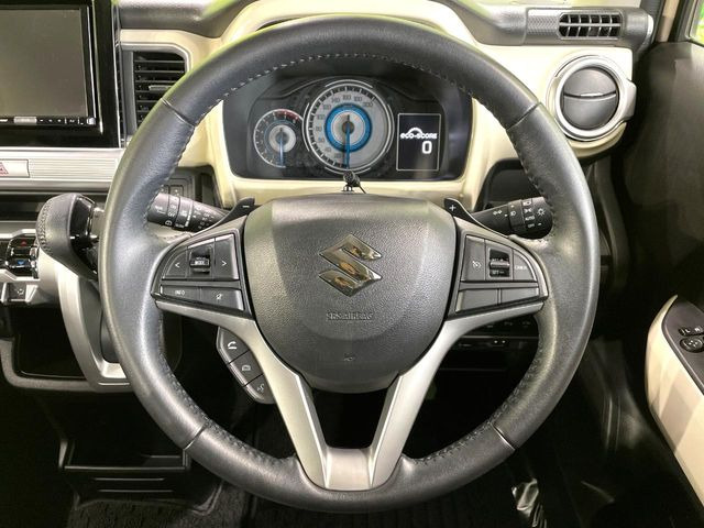 �y�X�e�A�����O�X�C�b�`�z�^�]���A�O������ڐ������炷���ƂȂ��A�I�[�f�B�I���̑��삪�\�ȕ֗��@�\!���S&���K�ȃh���C�u�����o���Ă���܂���