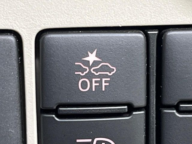 �y�X�}�[�g�A�V�X�g�z���s���ɑO���̎ԗ�����F�����A�Փ˂������Ȏ��͌x��ƃu���[�L�ŏՓˉ���Ɣ�Q�y�����A�V�X�g�B�����S�Ƀh���C�u�����y���݂��������܂��B