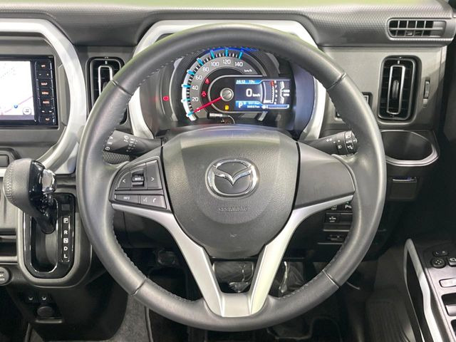 ステアリングも使用感が少なく、きれいな状態となっております♪