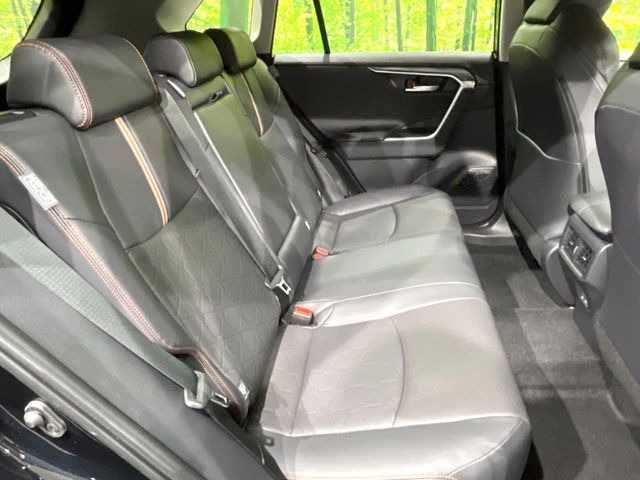 �y���烌�U�[�V�[�g�z����̂ӂ���肪�e�ՂŃ����e�i���X�����ȒP�ȁA�@�\���ɗD��鍇����v���̗p�����㎿�ȃV�[�g�ł��B����S�n���悭�A���������ӂ��S�n�ǂ��ԓ���Ԃ����o���Ă���܂��B