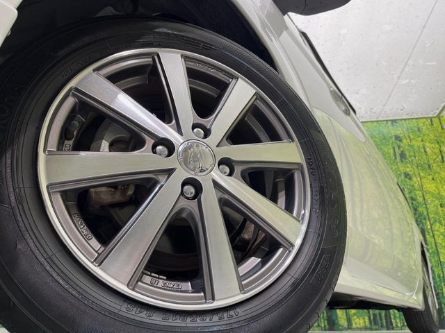 �y15�C���`�A���~�z�C�[���z�O�ςɃ}�b�`�����A���~�z�C�[���𑕒����Ă���܂��B�e��A���~�z�C�[����A�X�^�b�h���X�^�C�����戵�����Ă���܂��B���񂲑��k����������