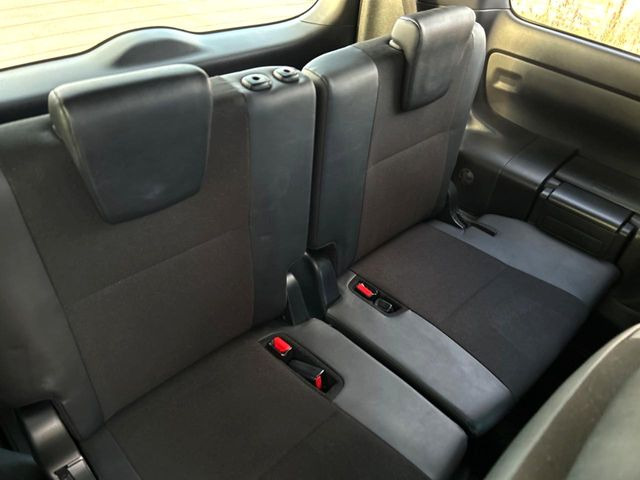 3列目シートはもちろん状態良好☆大人でもゆったりと座って頂けますので、大人数でのお出かけもラクラクです♪ご家族で、気の知れた仲間で、ドライブに行くのが楽しみですね♪