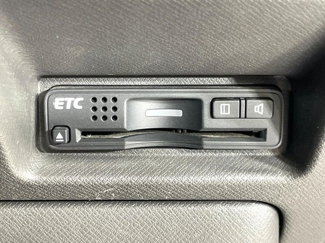 【ETC】高速道路の料金所をストレスなく通過!話題のスポットやサービスエリアに多い「スマートIC」利用時は必須のアイテムです。当店でセットアップを実施、ご納車当日からすぐにご利用いただけます!