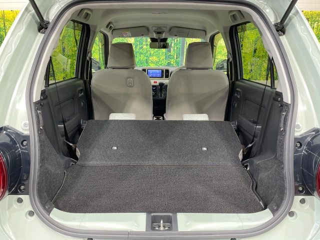 普段のお買い物や通勤、送迎等に十分な荷室スペースを確保しております。セカンドシートを倒すと、大きな荷物の積載も可能です♪