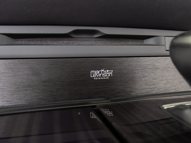 マークレビンソンプレミアムサウンドシステム!そのクリアで迫力あるサウンドにより、オーディオブランドとして名高いブランドです!まるでコンサートホールのような臨場感を味わえます!!