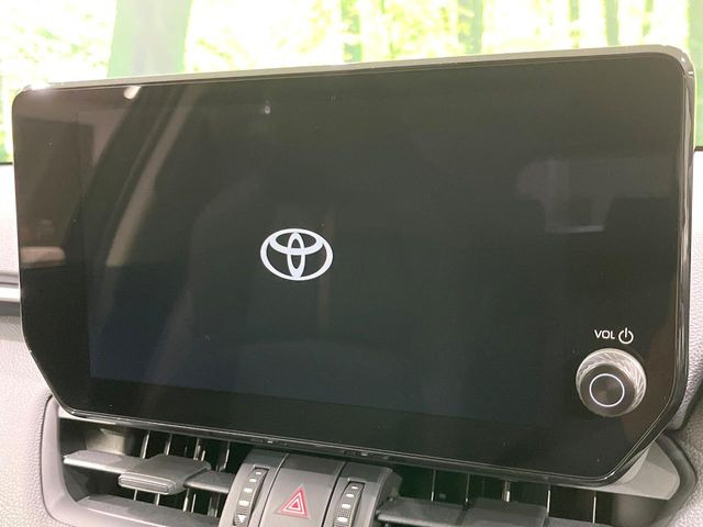 �y10.5�C���` �f�B�X�v���C�I�[�f�B�I�z���ʂ̃f�B�X�v���C��AppleCarPlay��AndroidAuto�����p�\�B�傫�ȉ�ʂŃX�}�z�i�r�A�v���������p���������܂���