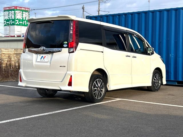 ☆全国のネクステージからお取り寄せが可能※!遠方の店舗に展示してあるクルマが気になる場合も、最寄りの店舗でご覧いただくことが可能です!是非私たちに要望をお聞かせください!※別途費用