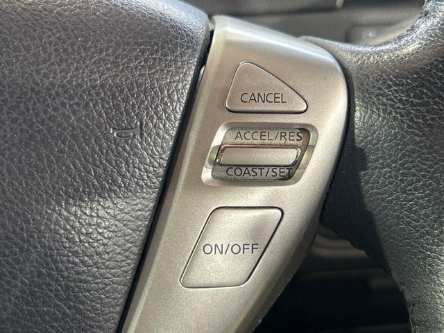 �y�N���[�Y�R���g���[���z�������H�����N���N���s�B�A�N�Z���𗣂��Ă���葬�x�ő��s���ł��A�������^�]���̕��S���y��!�����E�������ȒP�ȃX�C�b�`����Œ����ł��܂��B