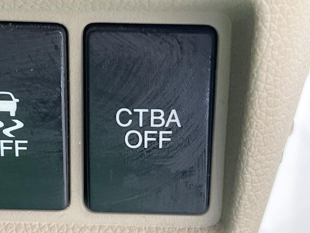 �y�V�e�B�u���[�L�A�N�e�B�u�V�X�e���z�ᑬ���s���ɑO���̎ԗ�����F�����A�Փ˂������Ȏ��͌x��ƃu���[�L�ŏՓˉ���Ɣ�Q�y�����A�V�X�g�B�����S�Ƀh���C�u�����y���݂��������܂��B