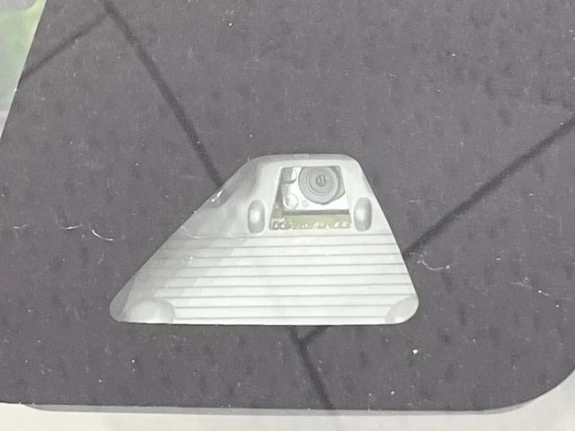 �y�X�}�[�g�A�V�X�g�z���s���ɑO���̎ԗ�����F�����A�Փ˂������Ȏ��͌x��ƃu���[�L�ŏՓˉ���Ɣ�Q�y�����A�V�X�g�B�����S�Ƀh���C�u�����y���݂��������܂��B