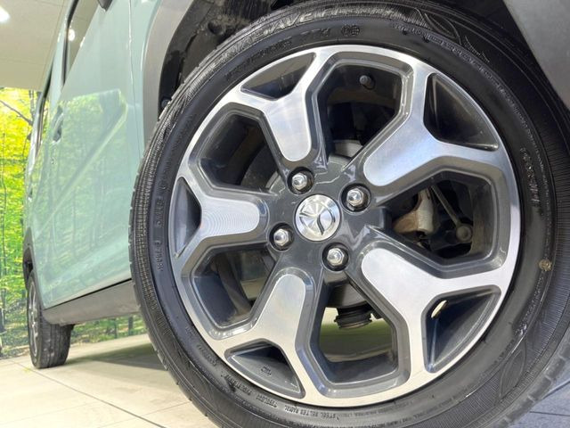 【純正15インチアルミホイール】外観にマッチした純正アルミホイールを装着しております。各種社外アルミホイールや、スタッドレスタイヤも取扱いしております。是非ご相談ください♪