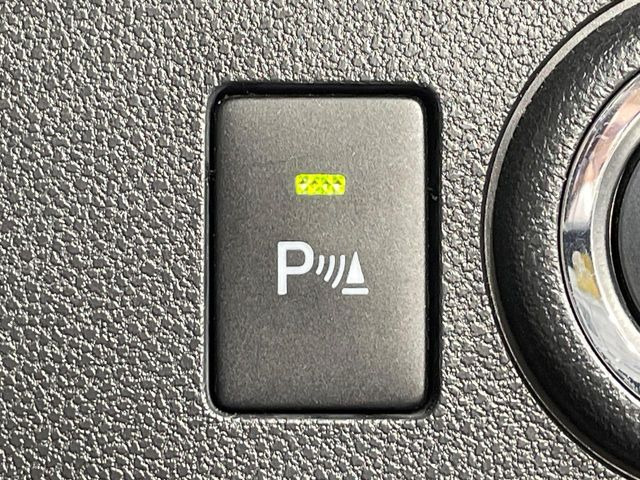 【コーナーセンサー】バンパーに付いたセンサーが障害物を検知!一定の距離に近づくとアラートで教えてくれます♪狭い駐車スペースや車庫入れ時も安心ですね☆