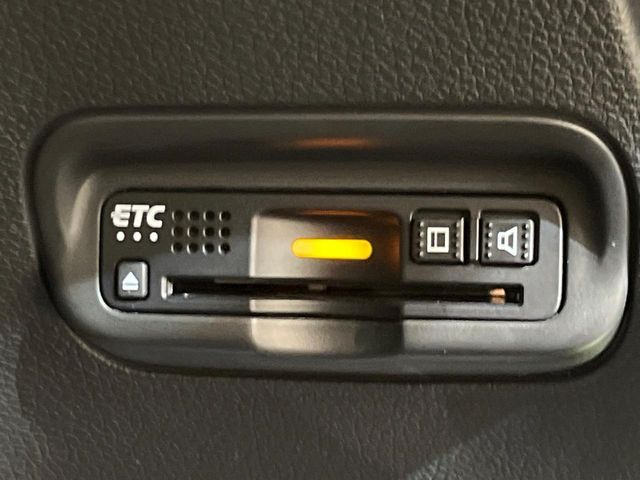 【ETC】高速道路の料金所をストレスなく通過!話題のスポットやサービスエリアに多い「スマートIC」利用時は必須のアイテムです。当店でセットアップを実施、ご納車当日からすぐにご利用いただけます!