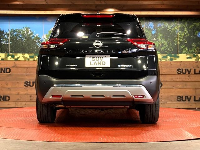 安心の最長10年・走行無制限保証(有償)をご用意。保証内容も充実はもちろん、無料点検&オイル交換や、年中無休の全国・24時間ロードサービスも付帯されておりますのでご安心下さい。