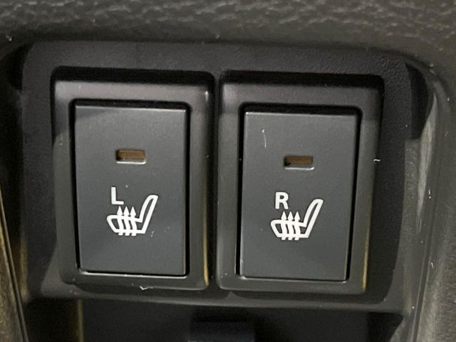 【シートヒーター】寒い日に重宝するシートヒーター!エアコンより早く温まってくれるので寒がりの人も安心ですね♪エアコンの温風は乾燥するから苦手、という方にもをおすすめです。