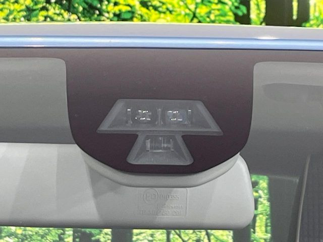 【スズキ セーフティサポート】走行中に前方の車両等を認識し、衝突しそうな時は警報とブレーキで衝突回避と被害軽減をアシスト。より安全にドライブをお楽しみいただけます。