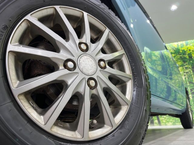 【13インチアルミホイール】外観にマッチしたアルミホイールを装着しております。各種アルミホイールや、スタッドレスタイヤも取扱いしております。是非ご相談ください♪