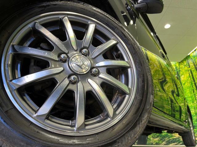 �y����14�C���`�A���~�z�C�[���z�O�ςɃ}�b�`���������A���~�z�C�[���𑕒����Ă���܂��B�e��ЊO�A���~�z�C�[����A�X�^�b�h���X�^�C�����戵�����Ă���܂��B���񂲑��k����������