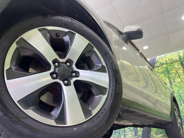 �y����17�C���`�A���~�z�C�[���z�O�ςɃ}�b�`���������A���~�z�C�[���𑕒����Ă���܂��B�e��ЊO�A���~�z�C�[����A�X�^�b�h���X�^�C�����戵�����Ă���܂��B���񂲑��k����������