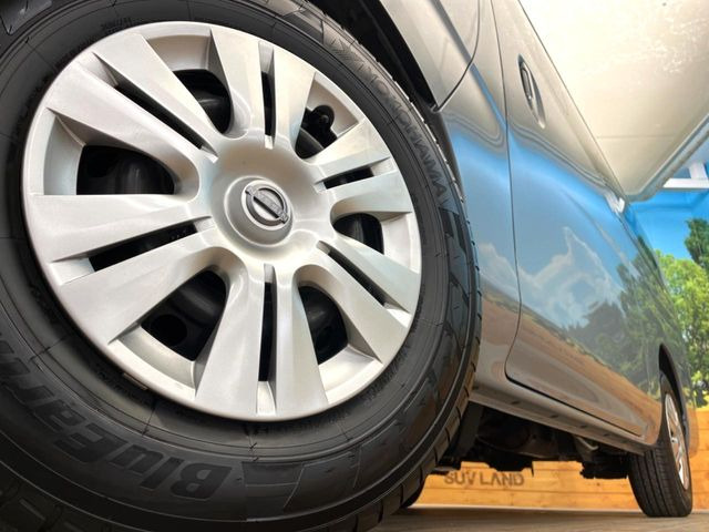 �y����15�C���`�A���~�z�C�[���z�O�ςɃ}�b�`���������A���~�z�C�[���𑕒����Ă���܂��B�e��ЊO�A���~�z�C�[����A�X�^�b�h���X�^�C�����戵�����Ă���܂��B���񂲑��k����������