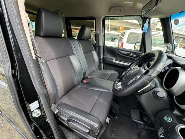 内装です☆納車前にクリーニングも実施致します☆