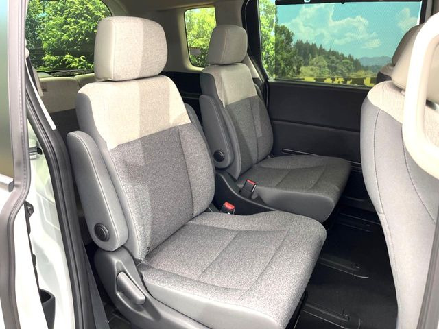 ���i���ȃI���W�i���t���A�}�b�g���I�v�V�����ɂĂ��p�ӂ��Ă���܂��B���D���ȃf�U�C����J���[�����Ԃɍ��킹�đI��ł����������Ƃ��ł��܂���