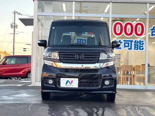 弊社では、全車『修復歴なし』のお車のみ取り扱っております。専任バイヤーによる厳選した仕入れの後、入庫後の車両チェックを行い、ネクステージが認定した高品質な中古車をご提供しております。