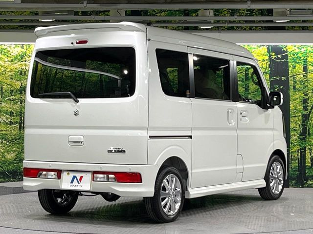 ☆全国のネクステージからお取り寄せが可能※!遠方の店舗に展示してあるクルマが気になる場合も、最寄りの店舗でご覧いただくことが可能です!是非私たちに要望をお聞かせください!※別途費用