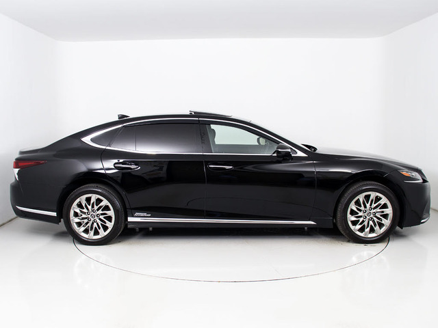 社外アルミホイール取付・スピンドルエアロ取付・各メーカーエアロ取付・車高調・ローダウン・ライトカスタム・スモークフィルム施工OK!お気軽にご相談下さい!