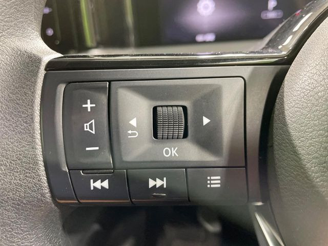 �y�X�e�A�����O�X�C�b�`�z�^�]���A�O������ڐ������炷���ƂȂ��A�I�[�f�B�I���̑��삪�\�ȕ֗��@�\!���S&���K�ȃh���C�u�����o���Ă���܂���