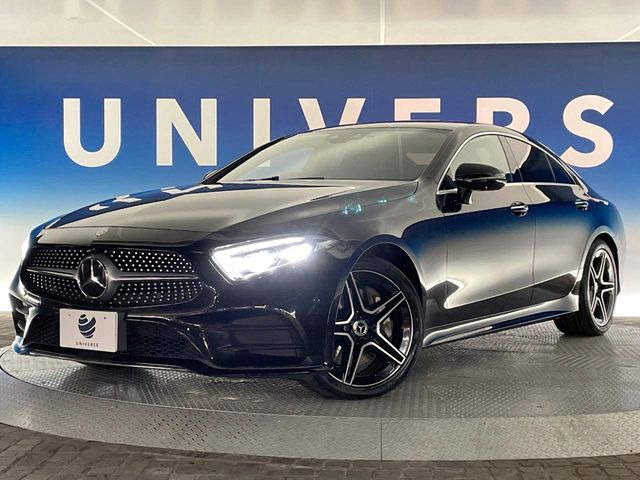 ●LEDヘッドライト:夜間走行時も良好な視界を確保し安心して運転できる高輝度LEDヘッドライトを装備!点灯速度が早く、消費電力も抑えられています。